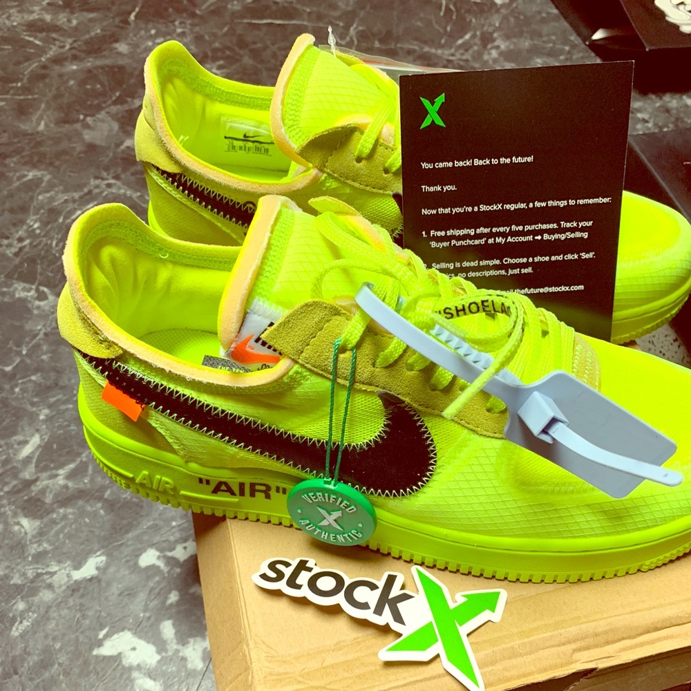 Nike Air Force 1 Off-White Volt